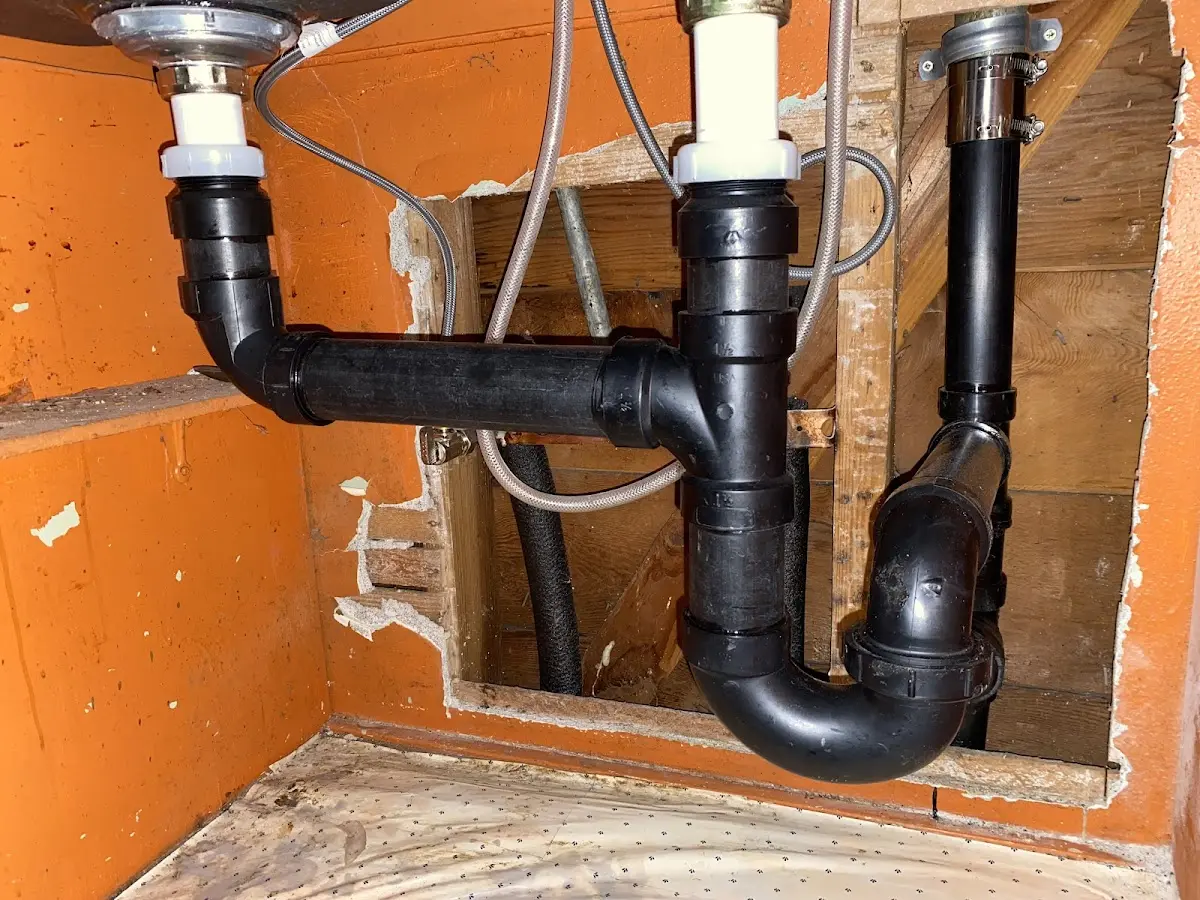 Professional Pipe Bursting equipment and tools on the job in Gooding